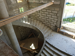 Монолитные лестницы - СтройЛюкс